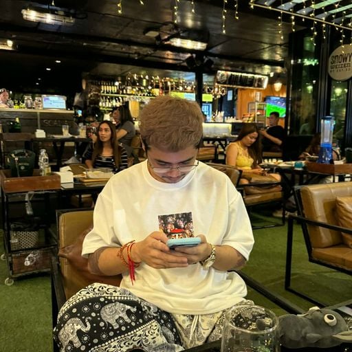 อยากให้เราสนิทกัน เหมือนกับที่จรัญสนิทวงศ์  By แสงสุดท้าย