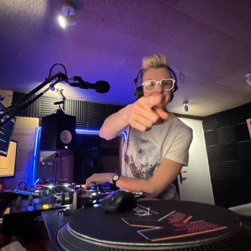 The 2 Hour Mix with Al Luckett and guest Ladyshift