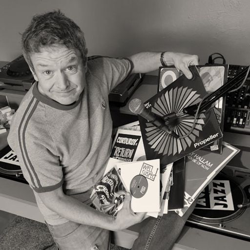 The Well Suspect Radio Show - Richard Searle & Erika Ts ~ 30.11.21