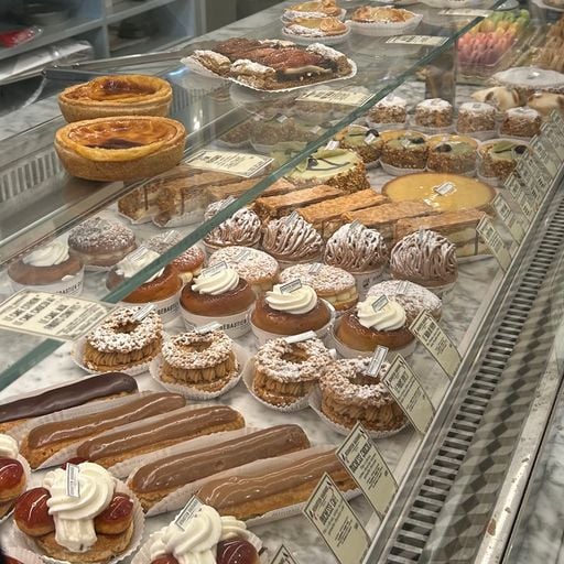 Worldwide Breakfast: Valentine Comar //  04-02-26