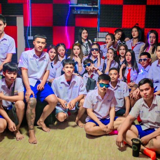 ถ้าเขาจะรัก กลับเช้าเขาก็รัก   By BSG ชื่อนี้เสียไม่ได้