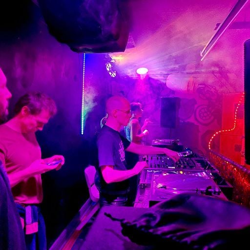 dissolve 001: JackDr b2b Lyke