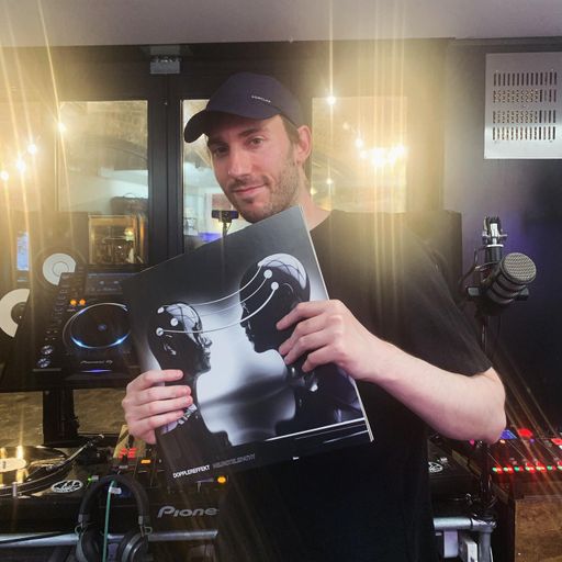 Ganzou - 08:08:2025 - [Voices Radio]