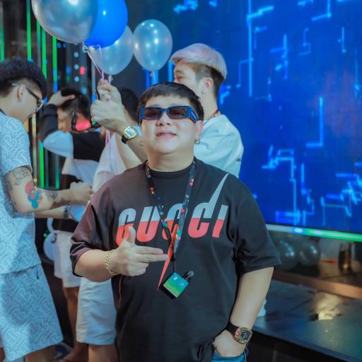 อลงกรณ์ รักน้องทุกคน