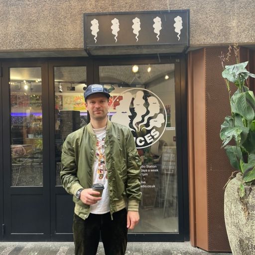 From Dawn Til Dusk with Alex- 20/10/24 - Voices Radio