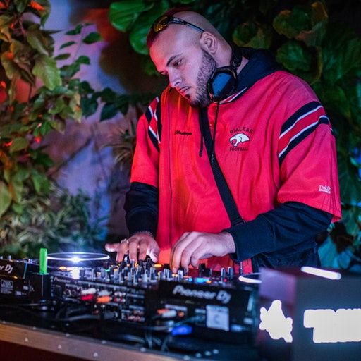 On the Floor – Hype Turner at Red Bull Music Presents: Bien Buena Miami