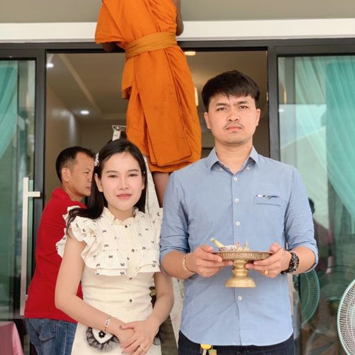 (ทำบุญขึ้นบ้านใหม่ เก้า&แอ๋ม)