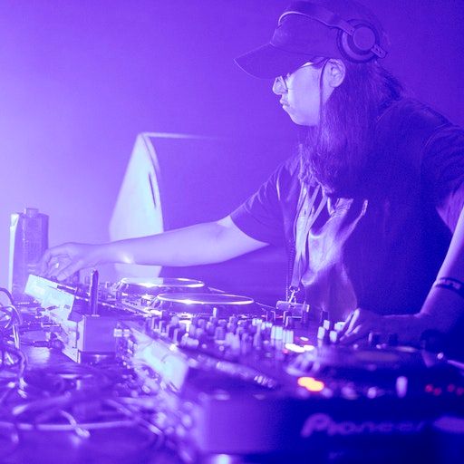 On the Floor – Ikonika at Elevate Festival