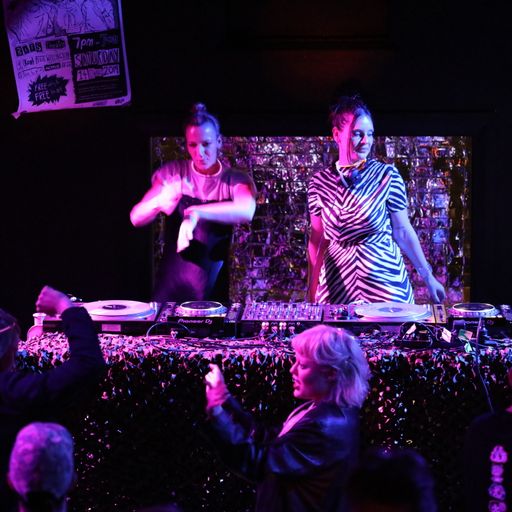 SUNSET - Radio Active’s Bex and Sian DJ set