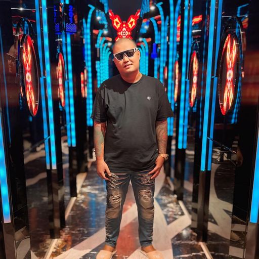 เผลอขึ้นไปเมาบนอากาศ byมีน สุพรรณ