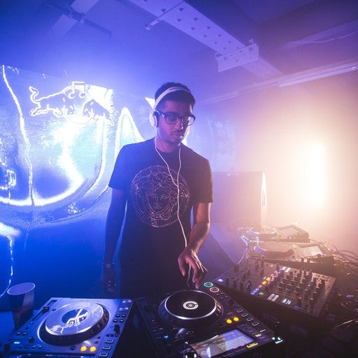 On the Floor – Steel Banglez at Paths Unknown