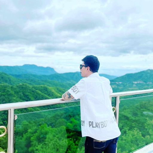 มิสเตอร์เจ ไม่หล่อแต่เมียมึงรู้จัก