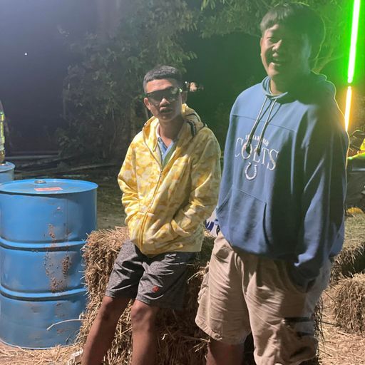 ไม่ต้องรักผมก็ได้อย่าทำร้ายผมก็พอ byเบียซอยตันนะจ้ะ