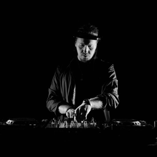 KRYSI5	A Contact From The Past [Episode I]