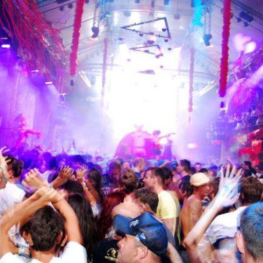 AMNESIA IBIZA - LA TROYA HAUTE COUTURE