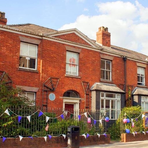 A Bit of Everything with Martin Finigan, Elaine De Fries, Emily Oldfield & Stephanie Kirkham. 6/3/18