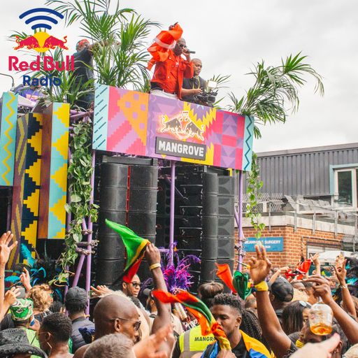 Main Stage – Voice, Patrice Roberts and Iwer George at Notting Hill Carnival