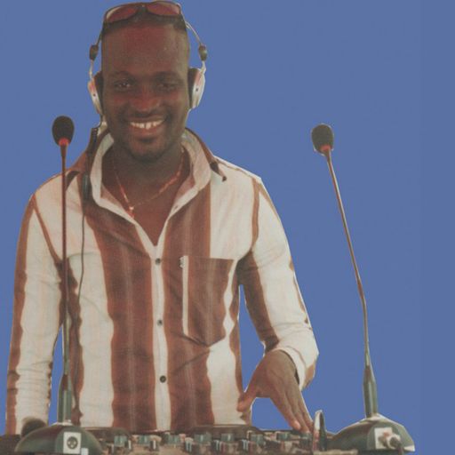 WORLD MUZIK KARTU SU STAVARIS. ULTRALENGVASIS AFRIKOS DAINŲ ORLAIVIS
