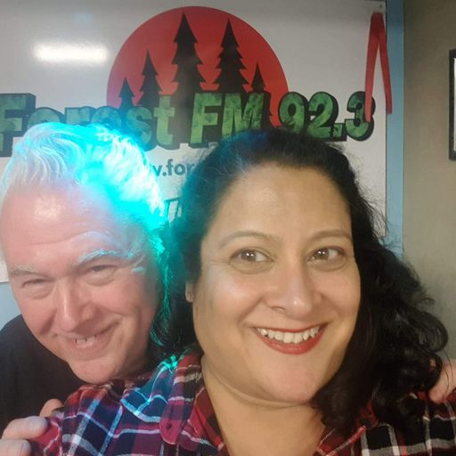 DJ Steve Stack-O-Wax ~ ROCKIN' RADIO with my guest Miss Aloha ~ 06.04.2022