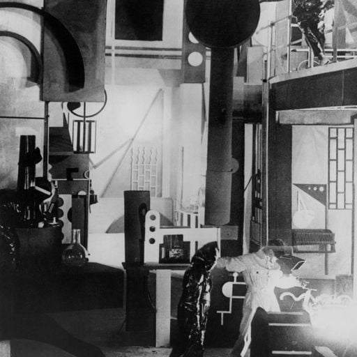 Zuri pres. L'Inhumaine // 28-10-2025