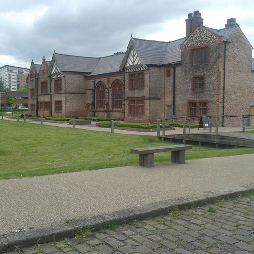 A Bit of Everything with Artist Kate Herbert. 20/8/15