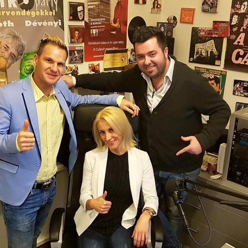 Mélyinterjúk Live! Sándor Andrással. A műsor vendégei Pap Andrea és Nagyszűcs Tamás. poptarisznya.hu