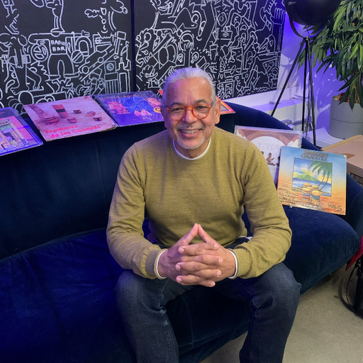 El Afinque w/ Henry Bravo - 28/10/25 - Voices Radio