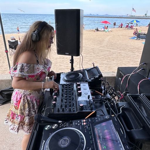 Feel Good Frequencies 25.8.25