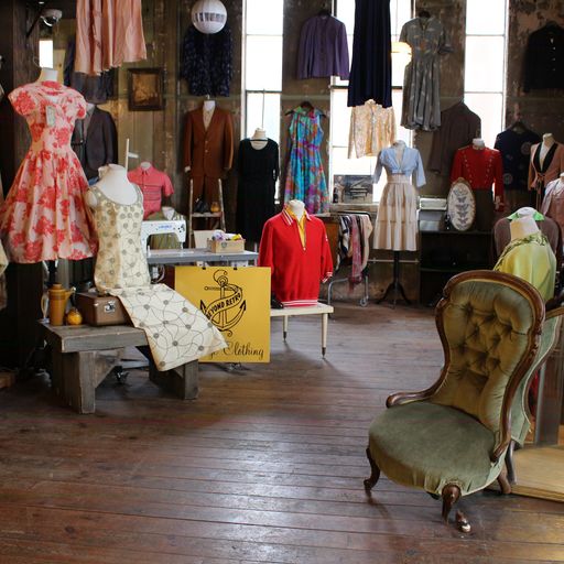 Jenn Explores Beyond Retro's Pop Up Archive