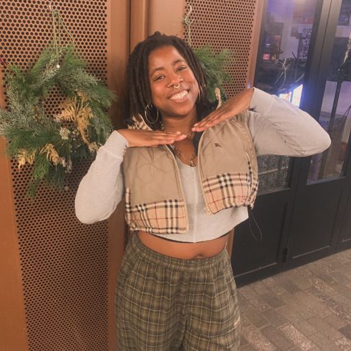 Techno World Music w/ inda  Flo 11/12/25 [Voices Radio]