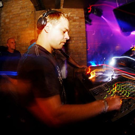 Nathan Coles - Wiggle For 20 Years