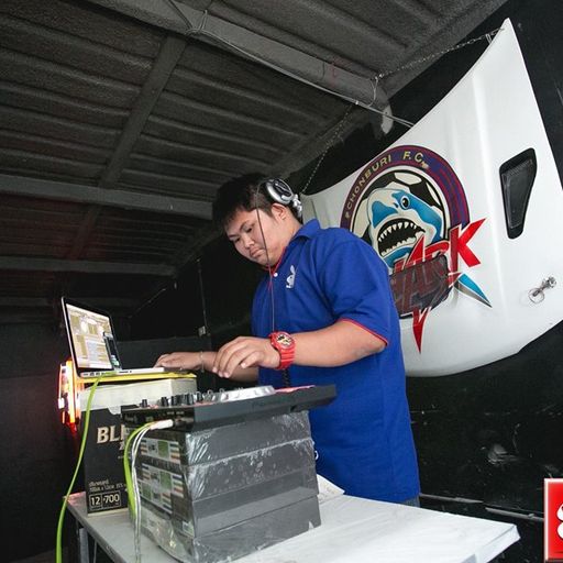 ดมจนหมดขวด ความเจ็บปวดยังเท่าเดิม By กูไม่รู้กูเมา