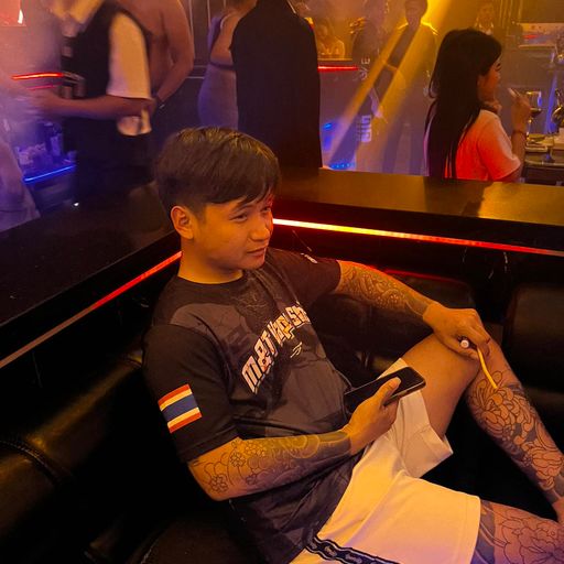 สองใจไม่ดี สองที่อยู่ได้ by เสี่ยทีน