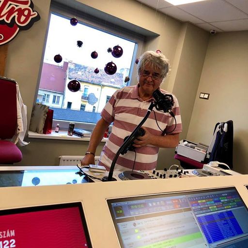 Retro Rádió Poptarisznya B.Tóth Lászlóval. A 2018 december 02-i műsor.