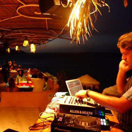 IbiZa 2016 - Hippies Dance - Sunset Ashram