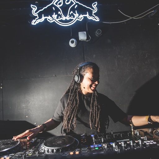 On the Floor – Flight feat. GQ at Egg London