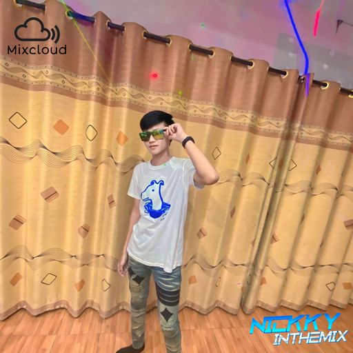 มัดจุกยังโดนเท  ถ้าผมบดเคเธอคงเดินเซมาหาผมบ้าง#drunk all day