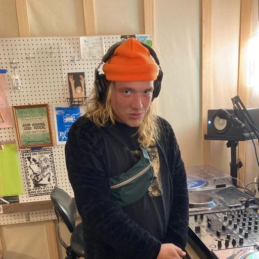 Kissing Pavement (12.05)