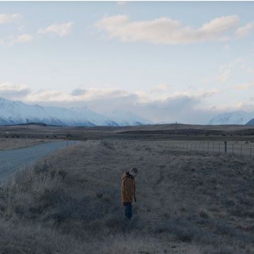 Maggie Tweedie interviews Stray Director, Dustin Feneley 9-4-18