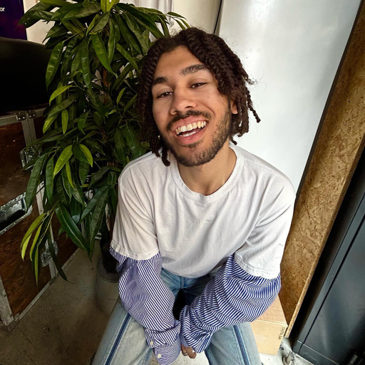 Ricardo w/ Neone the Wonderer