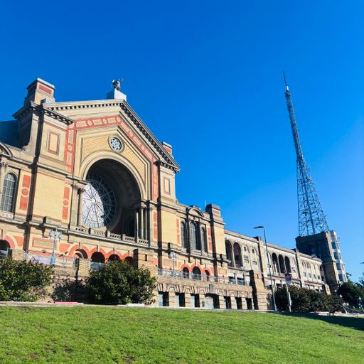 Hoxton Live x Ally Pally Fireworks Festival