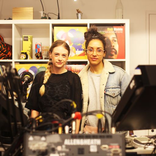 WW Daily: Tina Edwards with Kadhja Bonet // 19-10-18