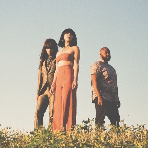Fireside Chat – Khruangbin