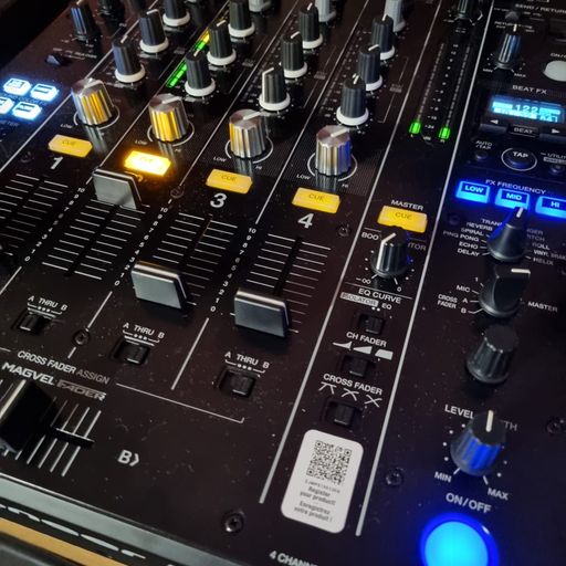 DEEP AND FUNKY VIBES VOL 78 THE SOUND SELECTION