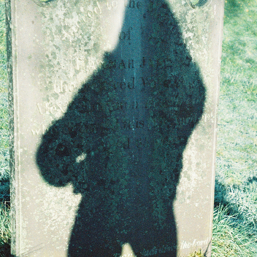 PLAYING HIDE-AND-SEEK IN THE OLD GRAVEYARD W/ SIÓG - 15th October 2025