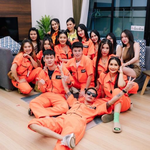 HBD เจ้น้องมะพร้าวอ่อน byเจ้น้องพร้อมเสริฟ&หมูหัน