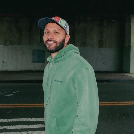 Worldwide Breakfast: Valentine Comar w/ Omer Mil (guest mix) // 19-11-2025