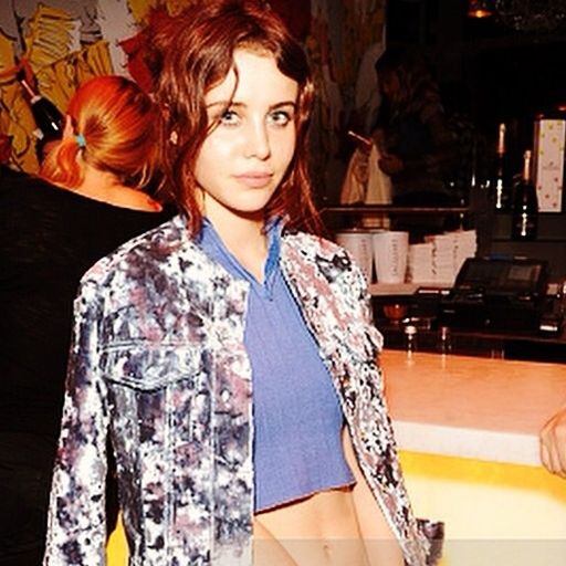 Billie JD Porter 221014