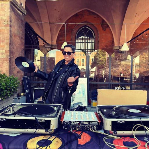 The music and the charm of the fog