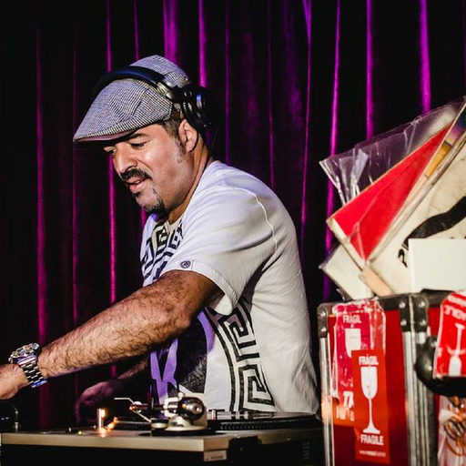 On the Floor – DJ Hum at Red Bull Station São Paulo